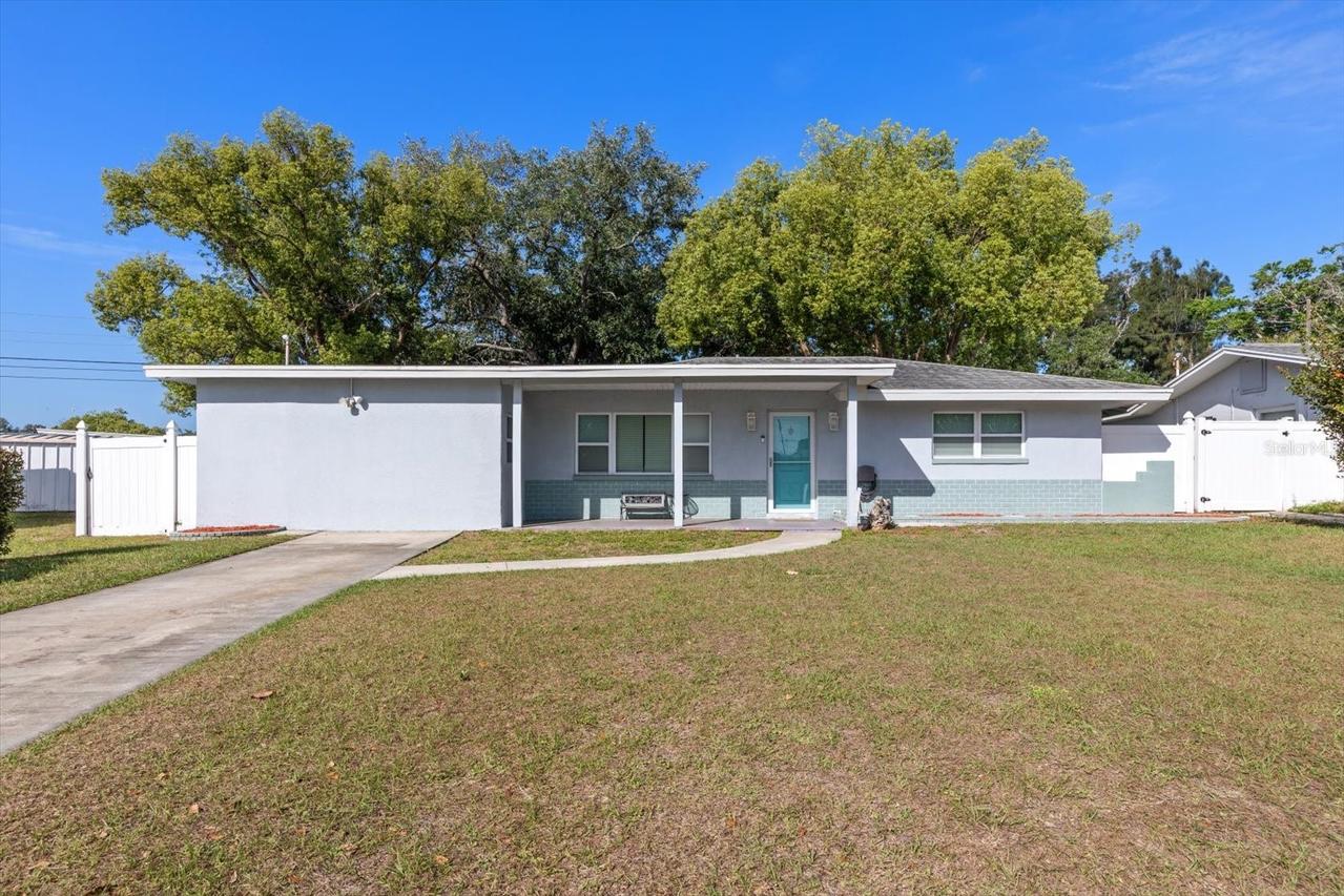 9940 108th St., Seminole, FL 33772