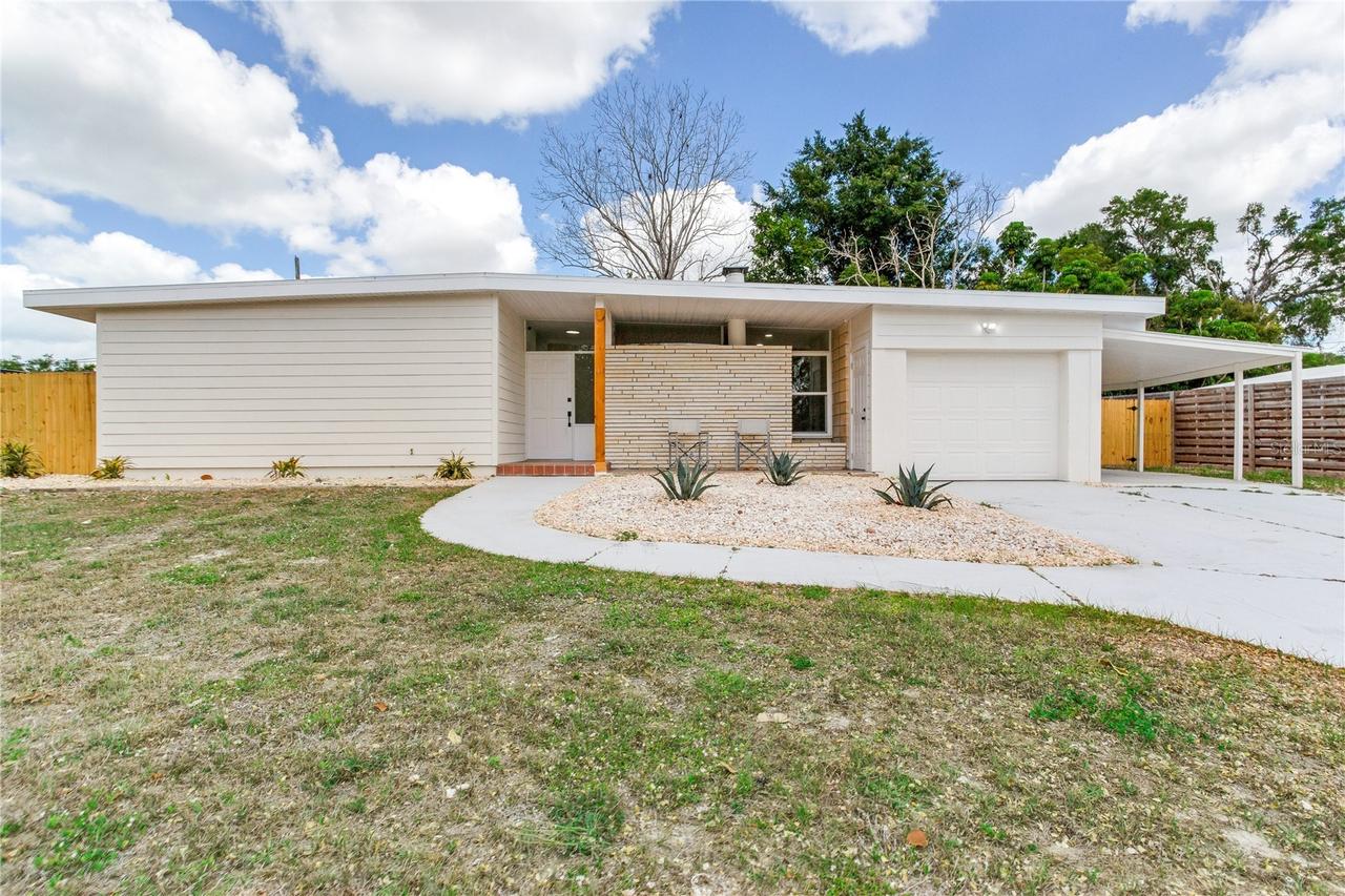 2753 Valencia Dr., Sarasota, FL 34239