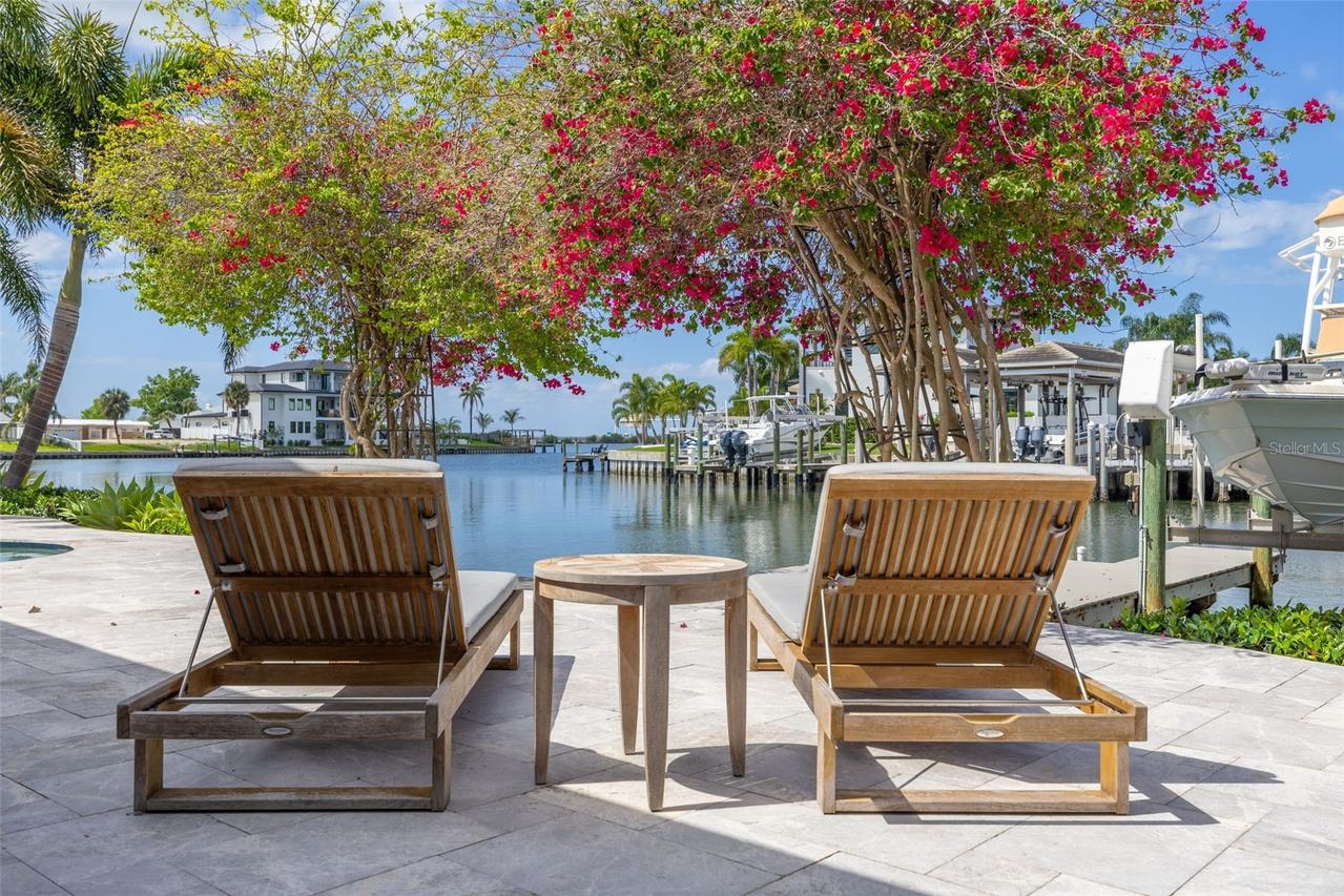 3932 Versailles Dr., Tampa, FL 33634