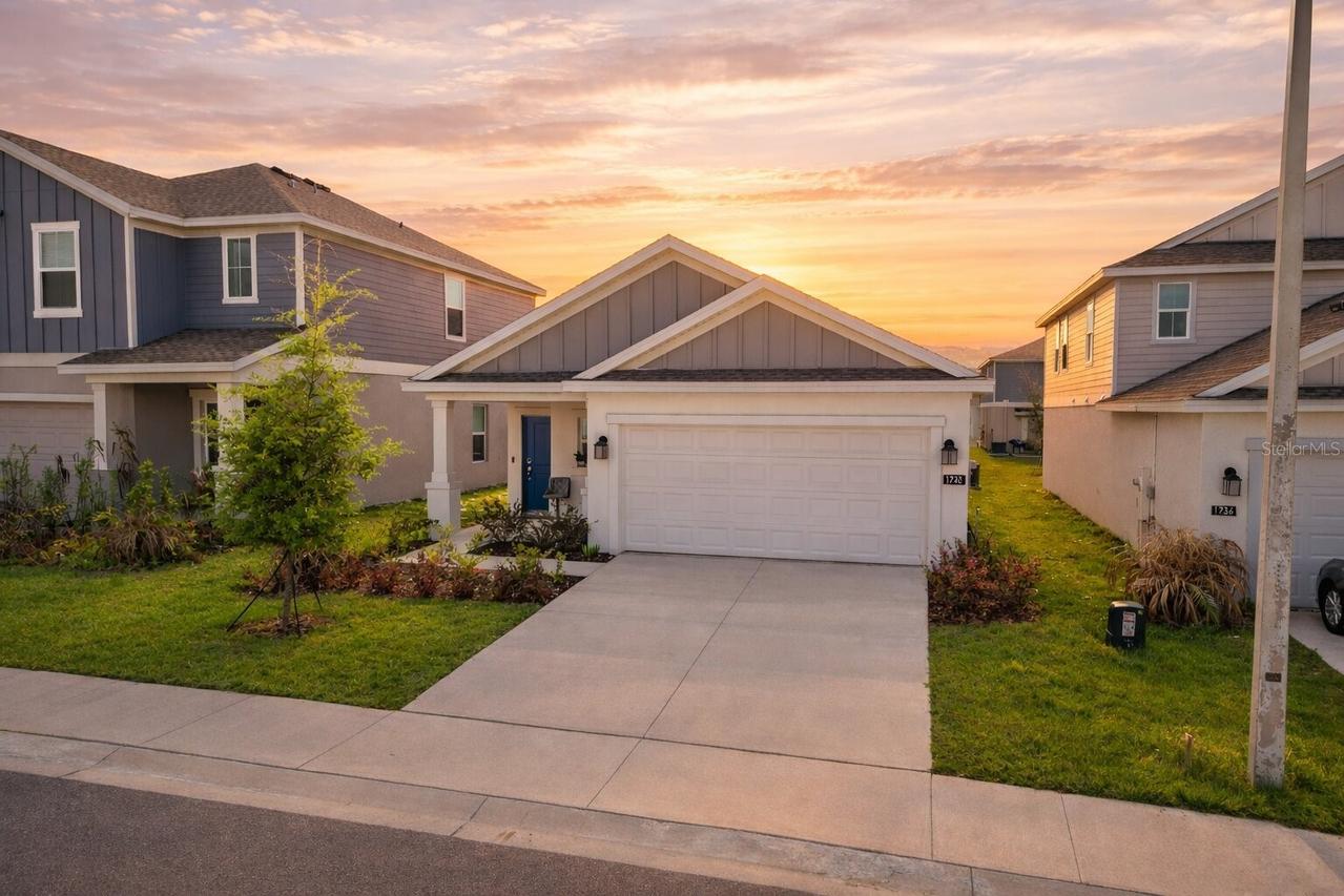 1740 White Water Ct., Davenport, FL 33837