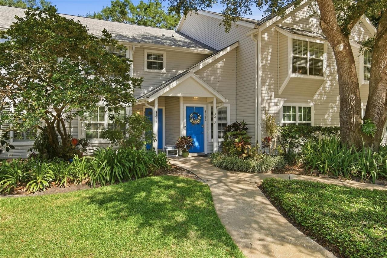 3213 Valley Oaks Dr., Tampa, FL 33618