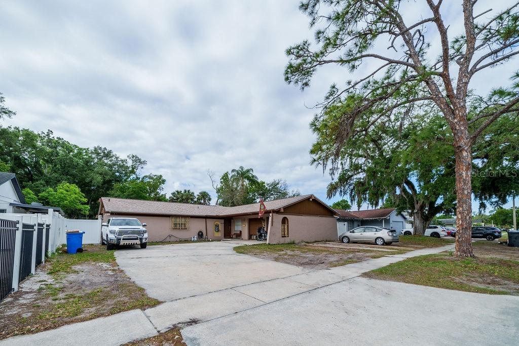 8006 Jackson Springs Rd., Tampa, FL 33615