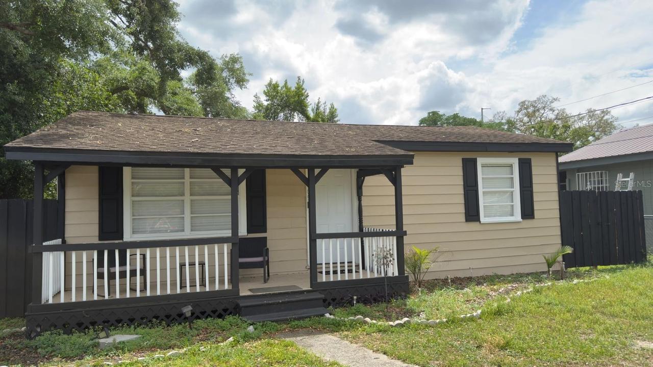 2109 E Navajo Ave., Tampa, FL 33612