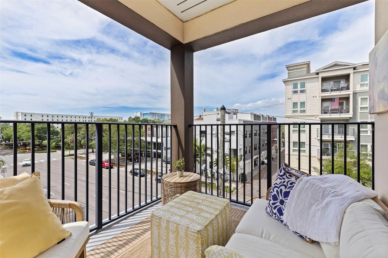 200 4th Ave. #321, St Petersburg, FL 33701
