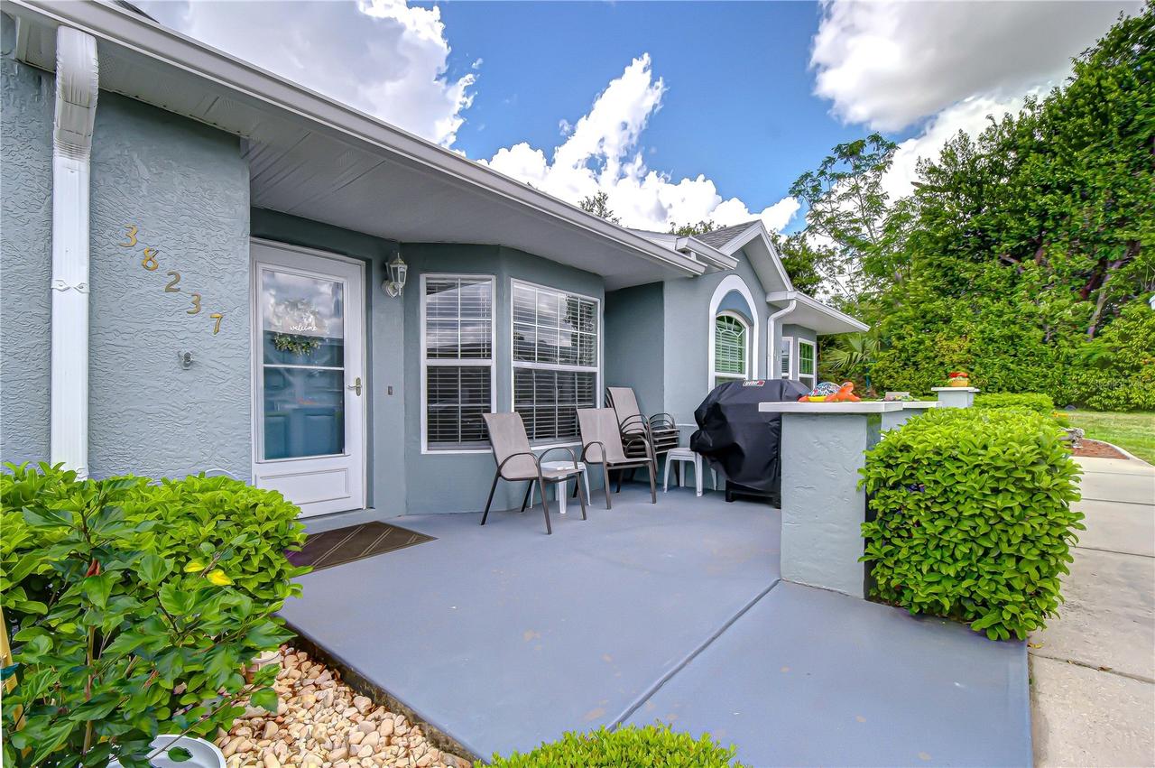 38237 Eucalyptus Dr., Zephyrhills, FL 33542