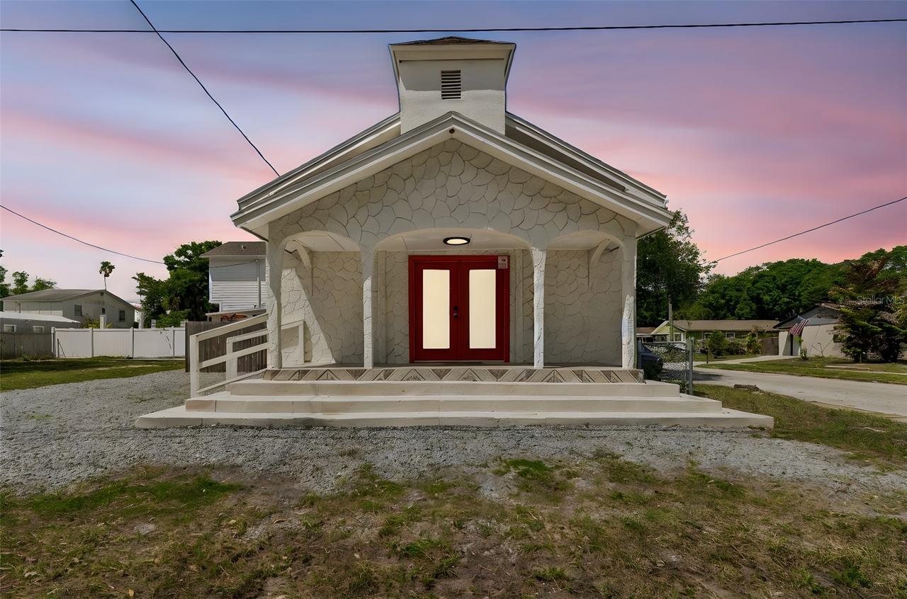 1814 N Fremont Ave., Tampa, FL 33607