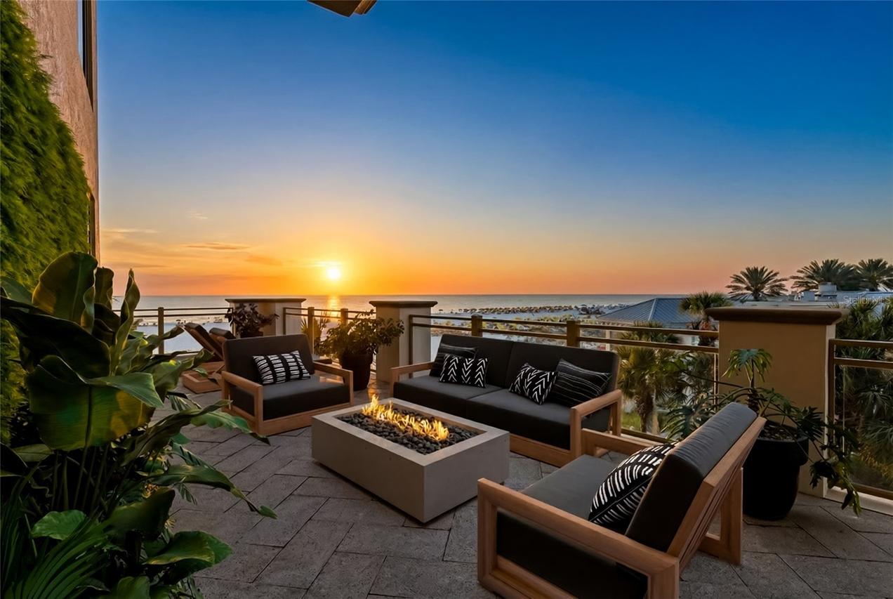 11 Baymont St. #302, Clearwater Beach, FL 33767