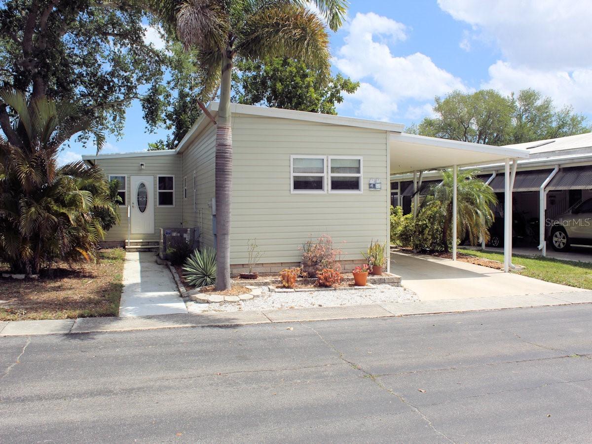 47 Thatch Palm St., Largo, FL 33770