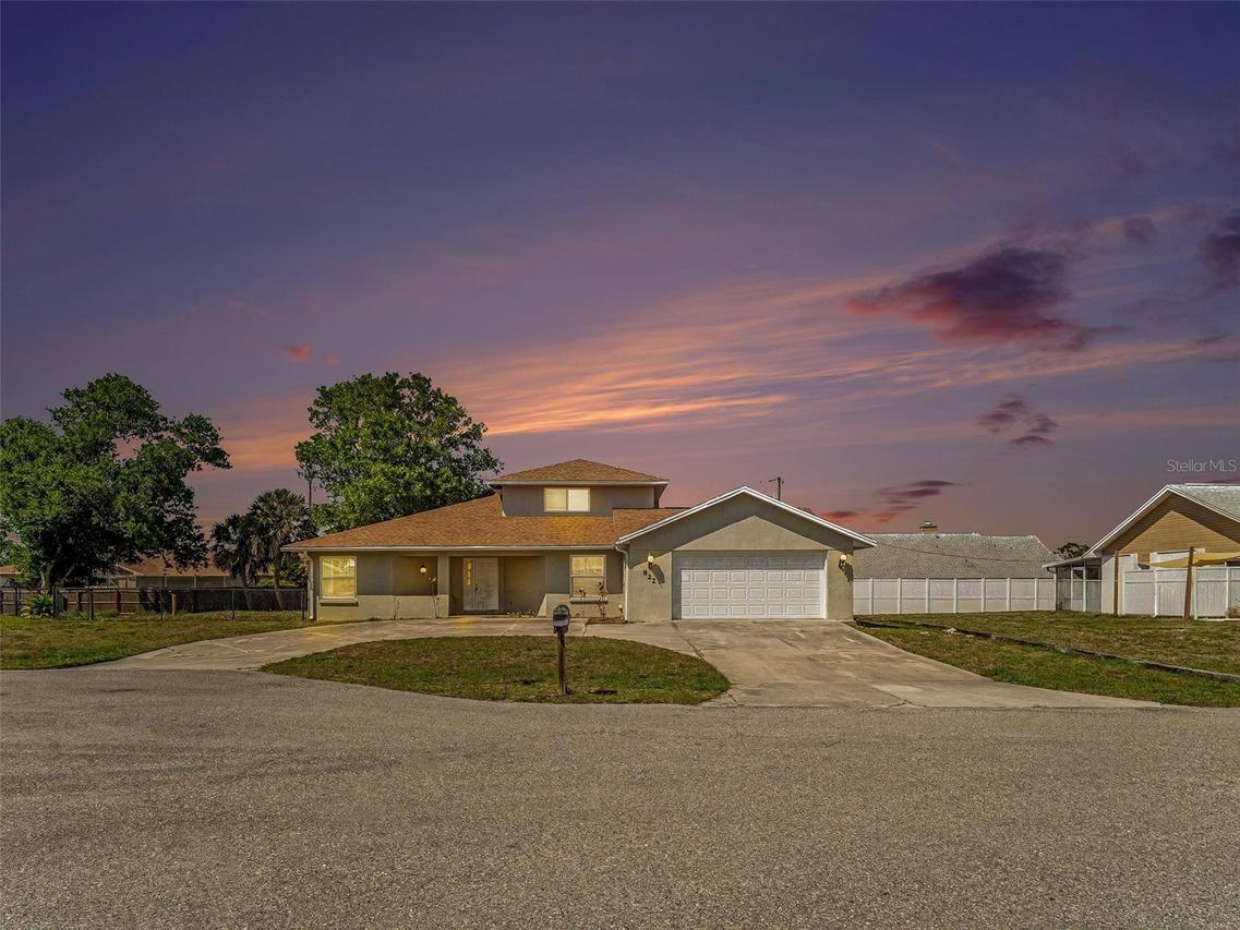 822 Diane Cir., Englewood, FL 34223