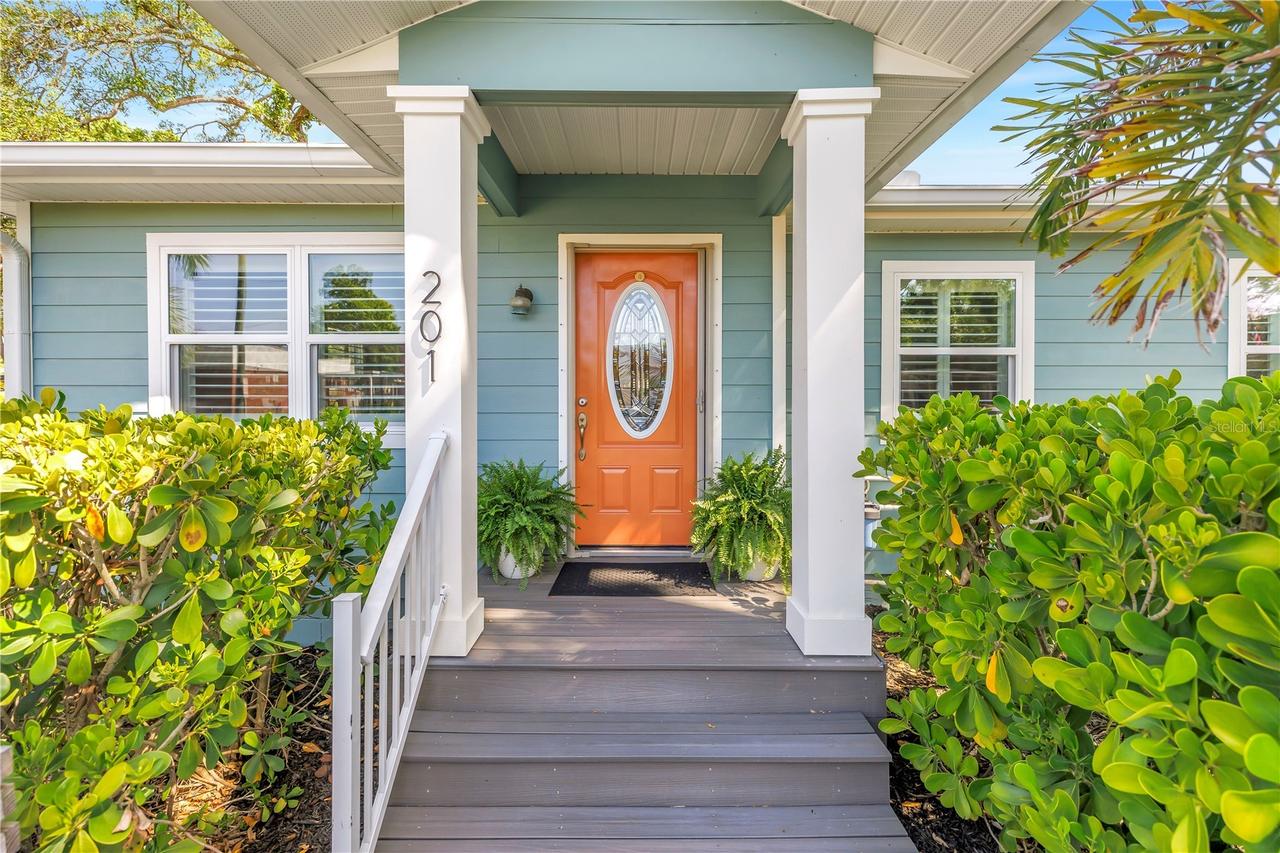 201 35th Ave., St Petersburg, FL 33704