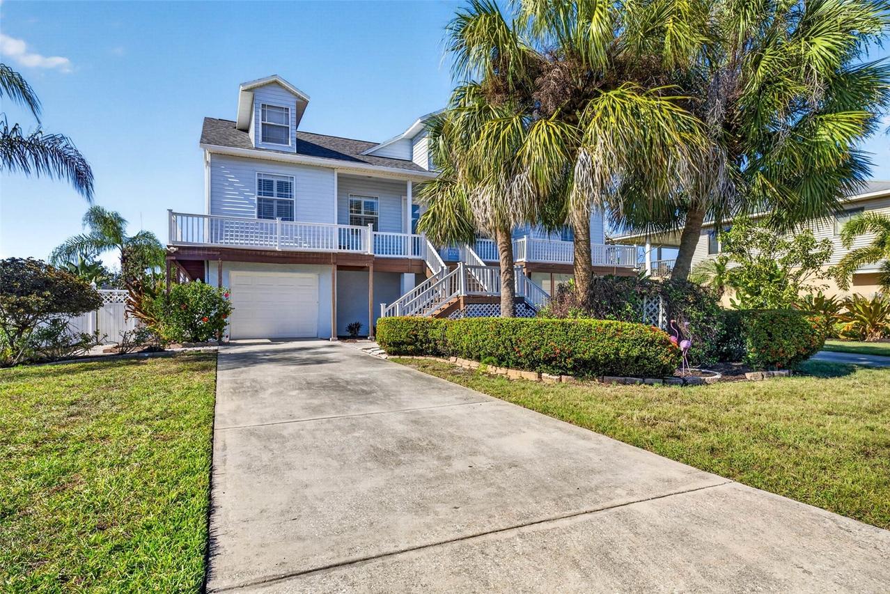 821 Blue Heron Blvd., Ruskin, FL 33570