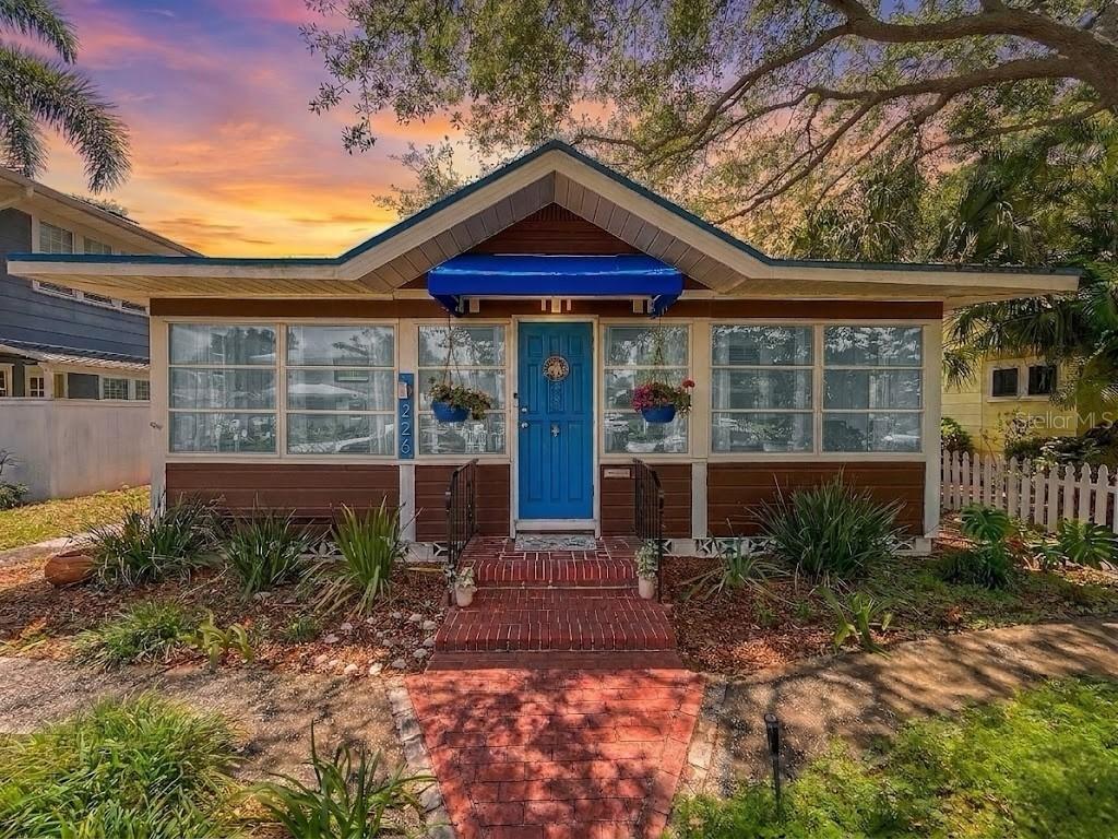 226 21st Ave., St Petersburg, FL 33704