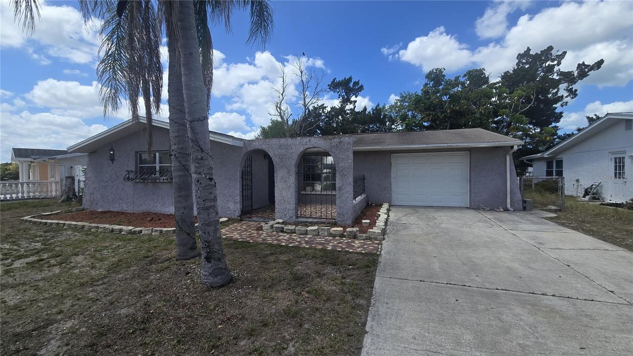 9401 Glen Moor Ln., Port Richey, FL 34668
