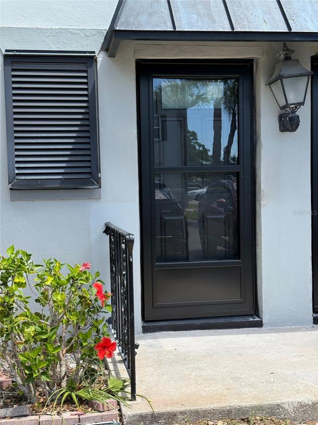 6919 Place De La Paix, St Petersburg, FL 33707