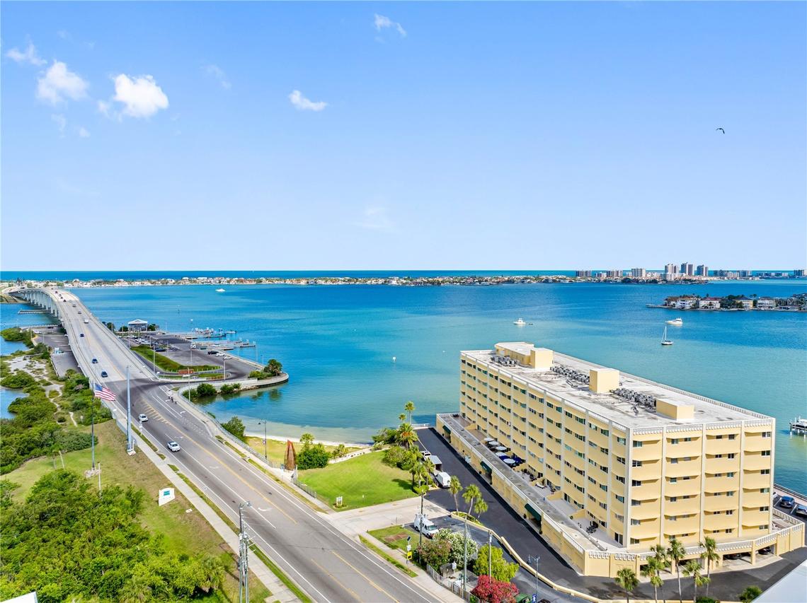 100 Bluff View Dr. #404C, Belleair Bluffs, FL 33770