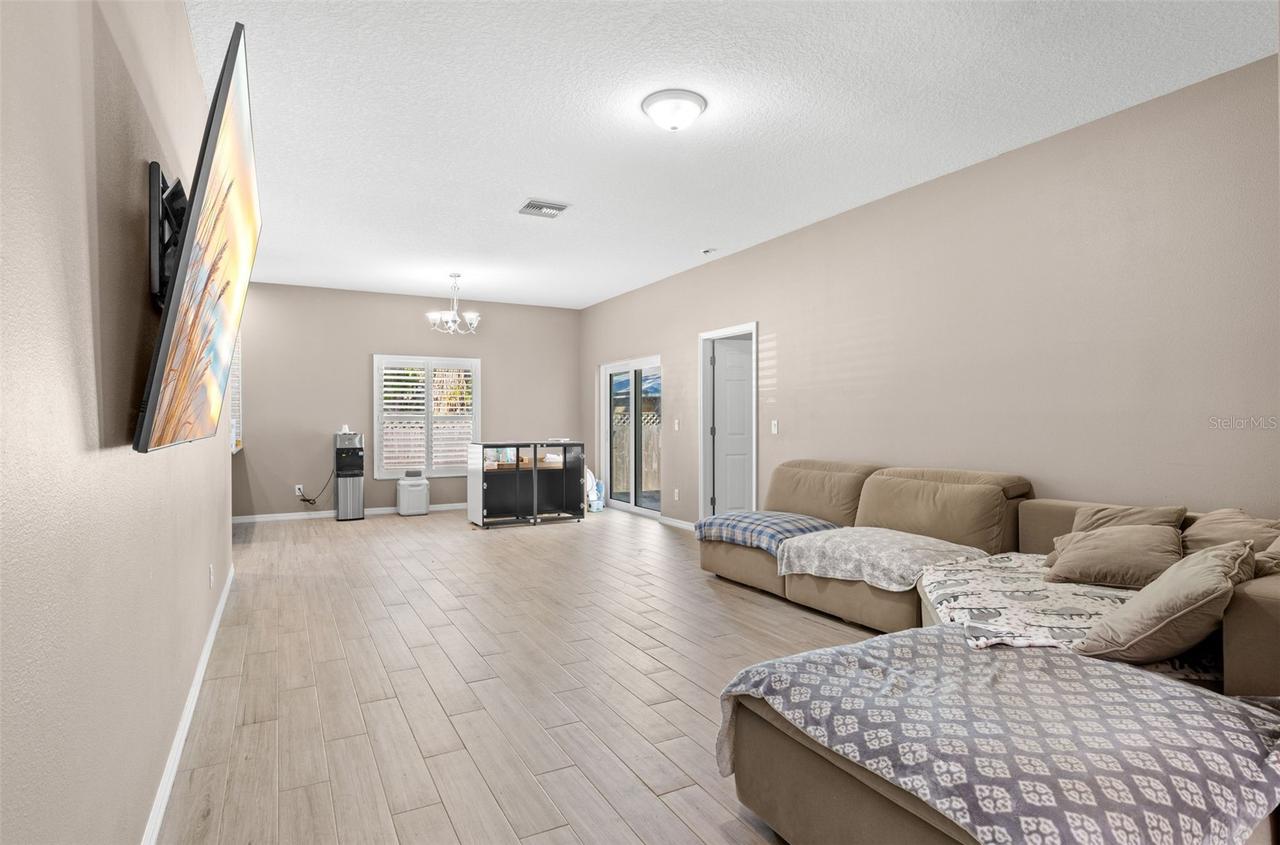 7200 62nd Way, Pinellas Park, FL 33781
