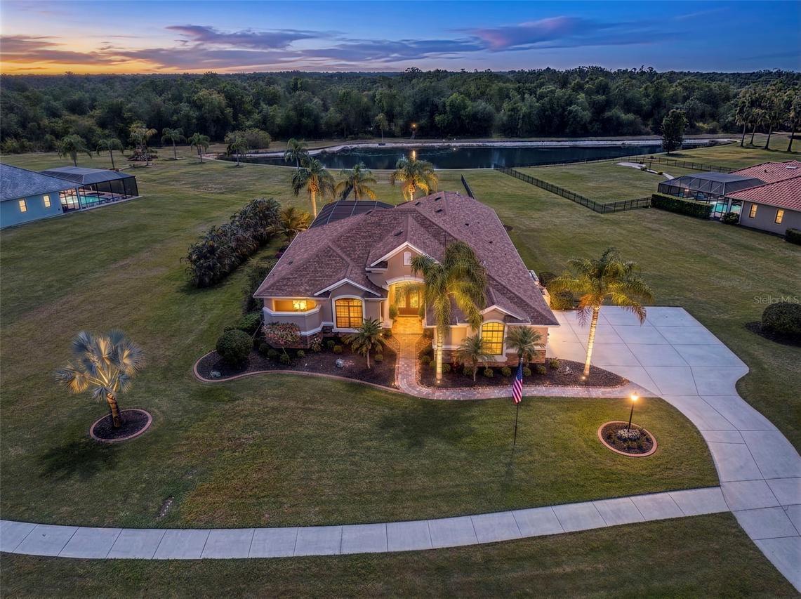 3710 Twin Rivers Tr., Parrish, FL 34219