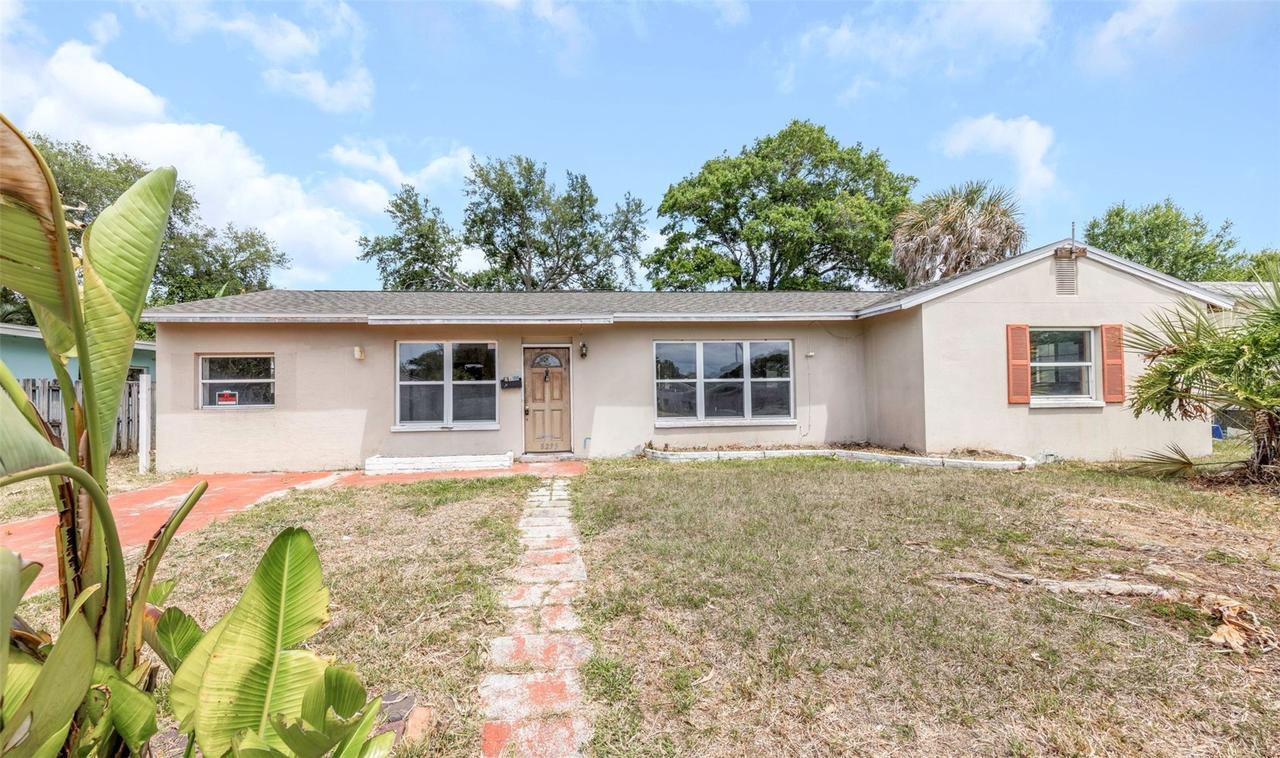 6235 Hampton Dr., St Petersburg, FL 33710