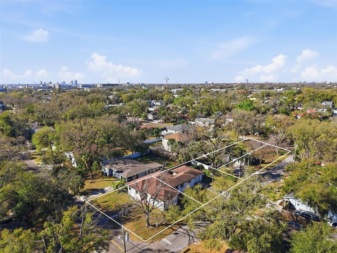 2727 N Myrtle Ave., Tampa, FL 33602