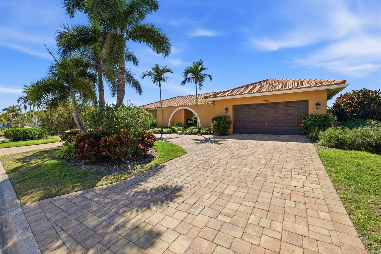 1997 Hawaii Ave., St Petersburg, FL 33703