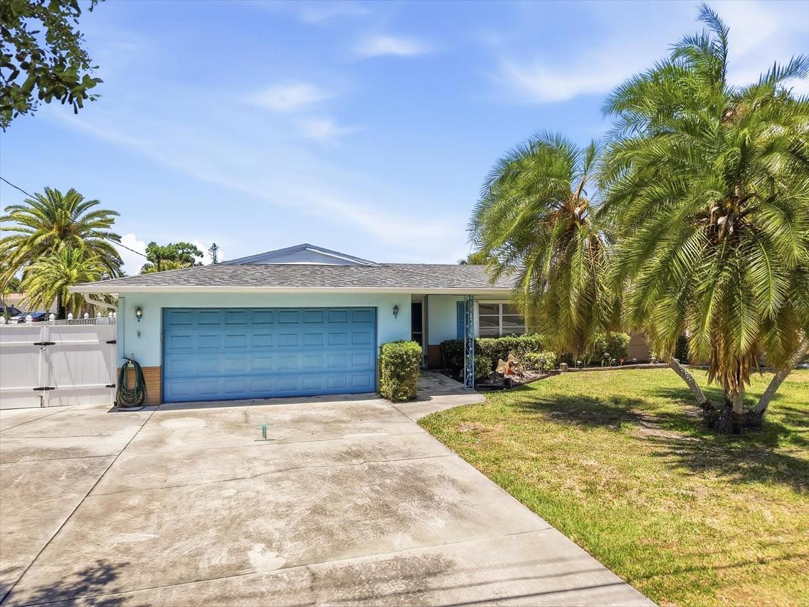 5436 S Lockwood Ridge Rd., Sarasota, FL 34231