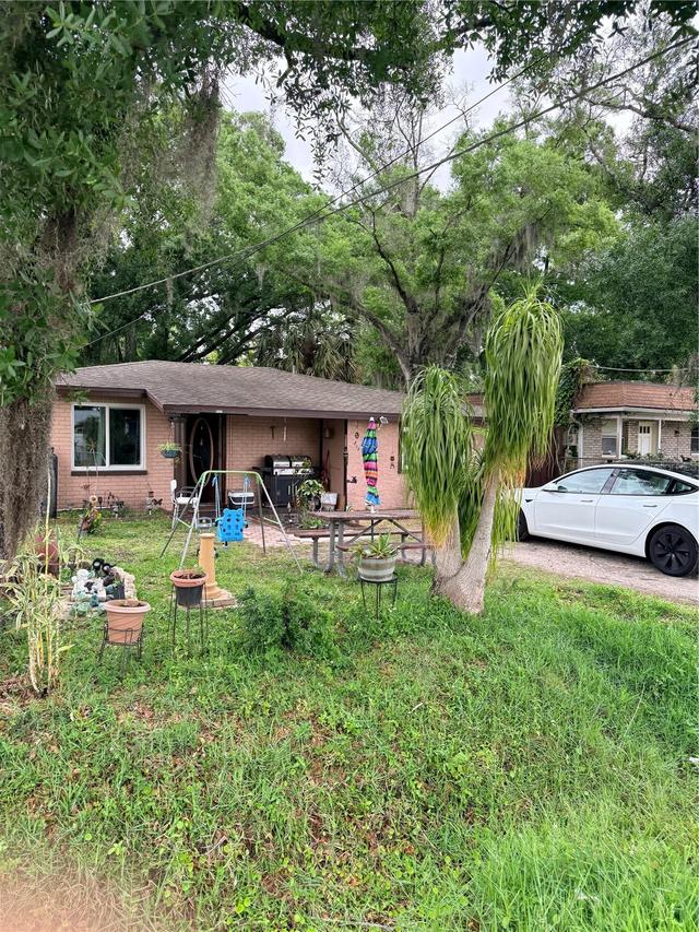 1523 W Broad St., Tampa, FL 33604