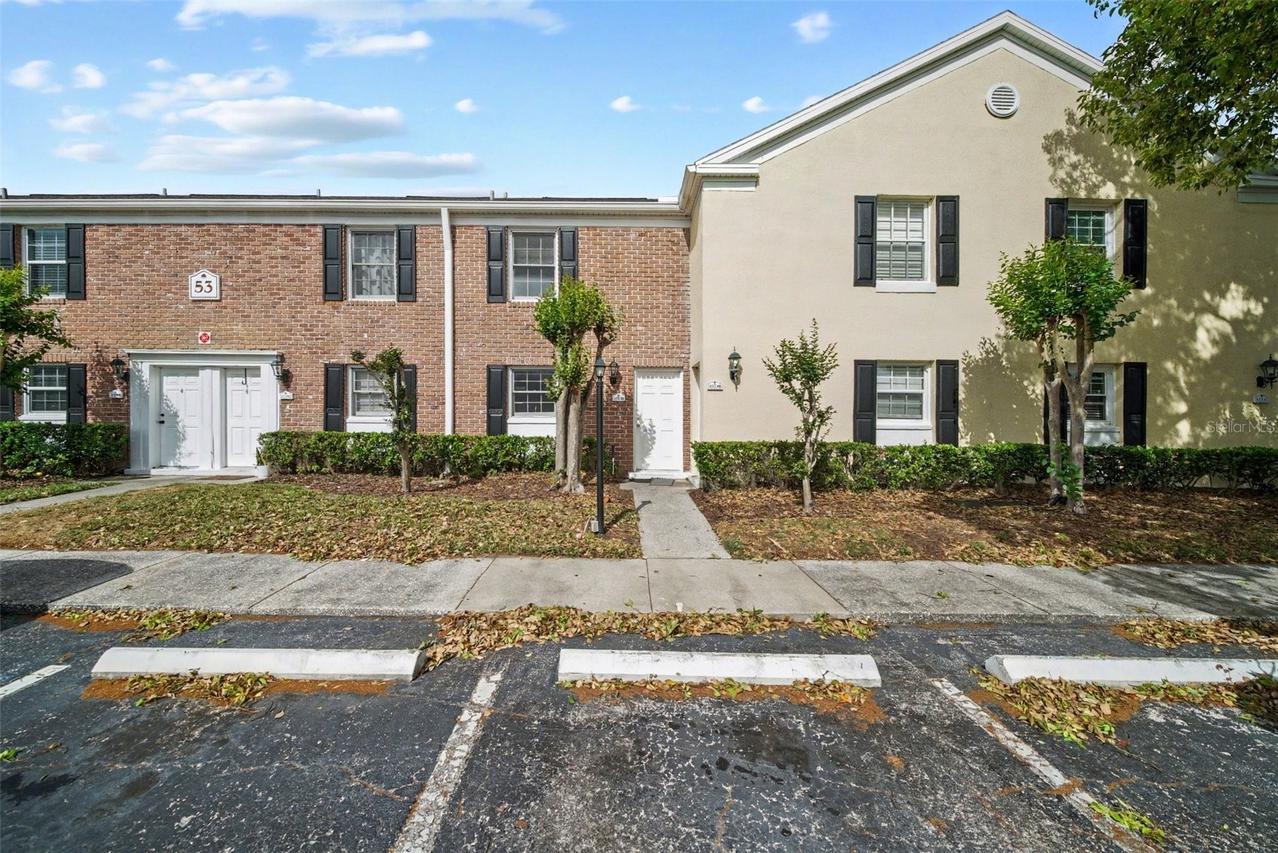 13708 Orange Sunset Dr., Tampa, FL 33618