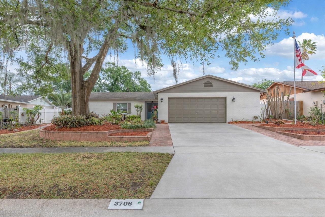 3706 Orangecrest St., Valrico, FL 33596