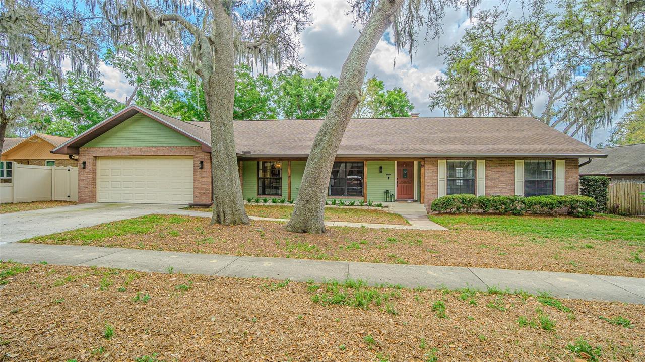 1107 Oakridge Manor Dr., Brandon, FL 33511