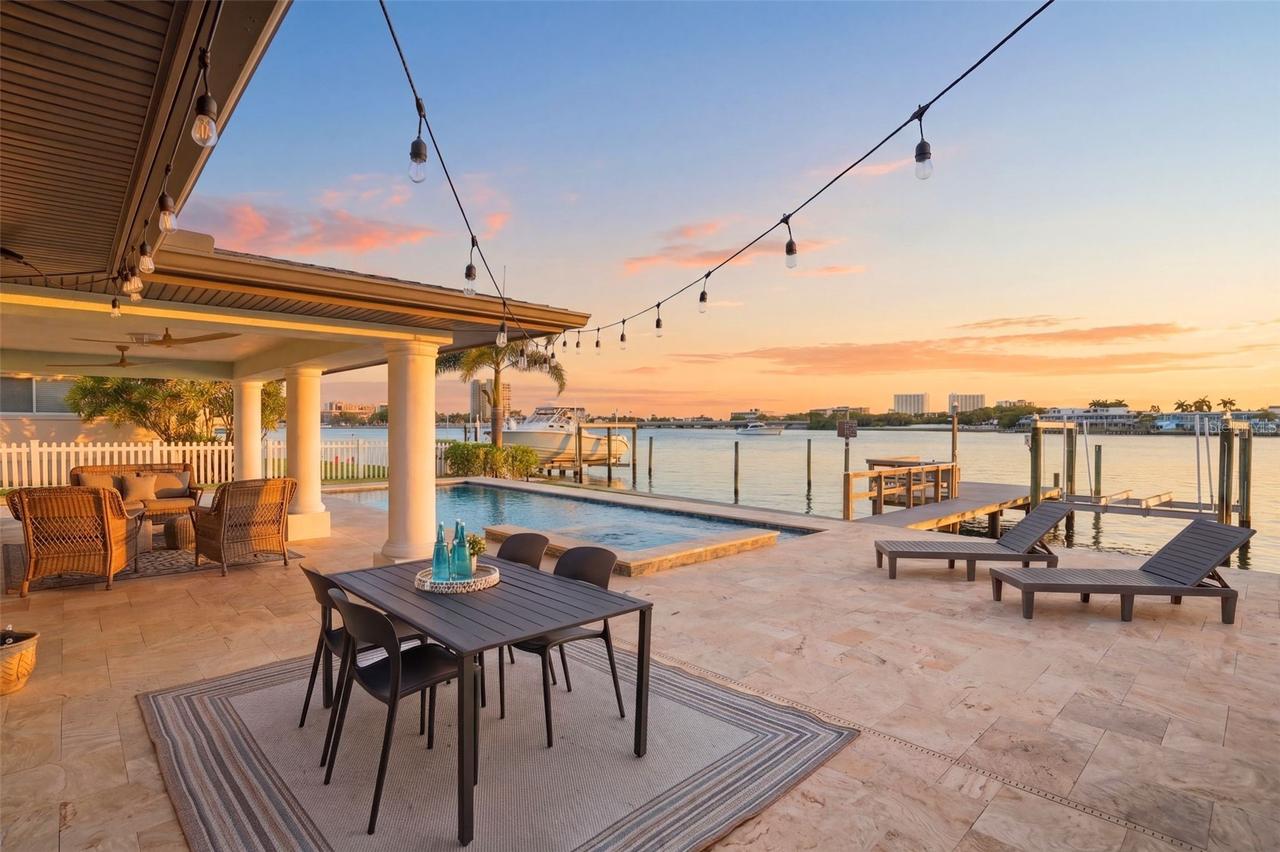 7172 S Shore Dr., St Petersburg, FL 33707