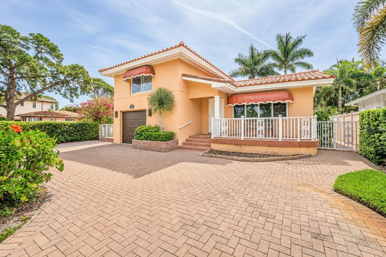 243 Snell Isle Blvd., St Petersburg, FL 33704