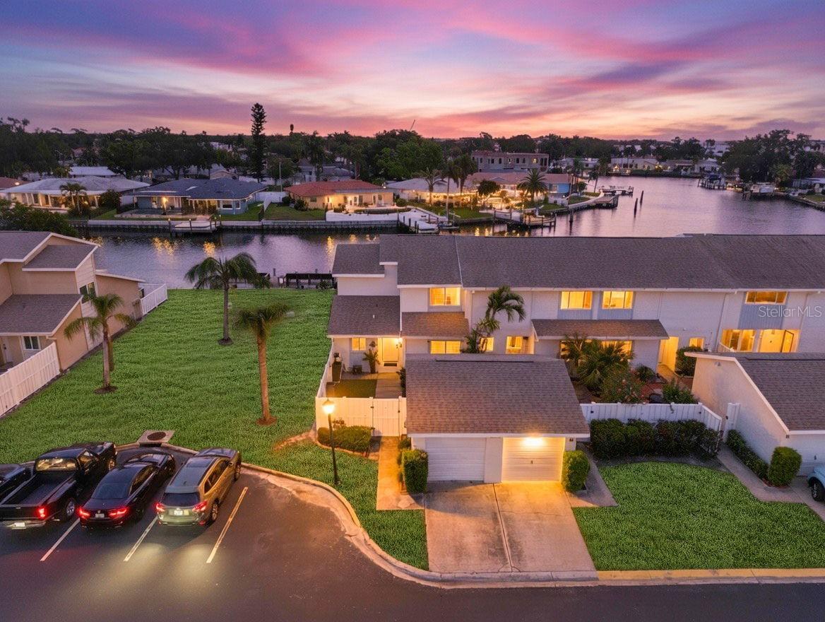 6537 Cape Hatteras Way #1, St Petersburg, FL 33702