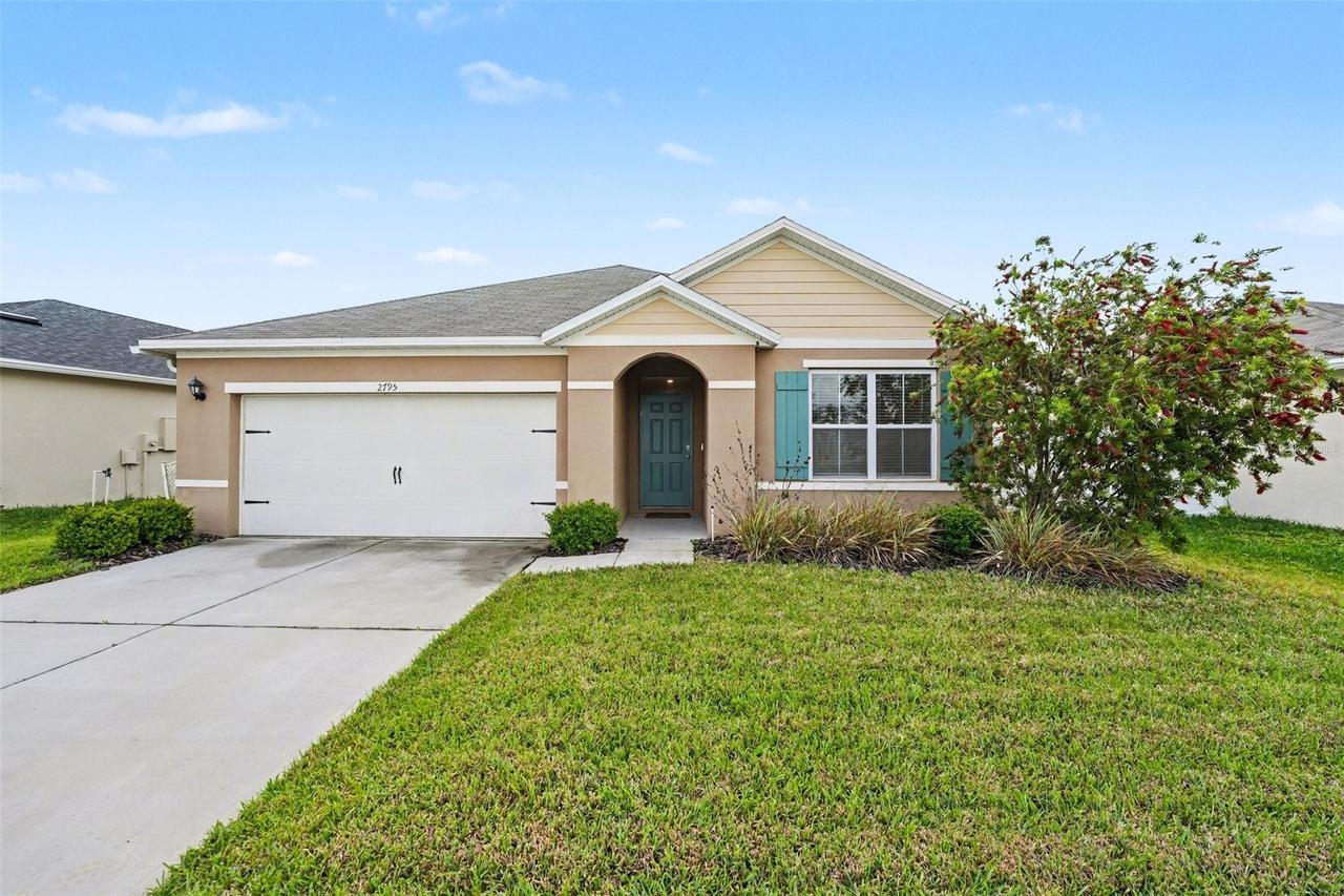 2795 Grandbury Grove Rd., Lakeland, FL 33811