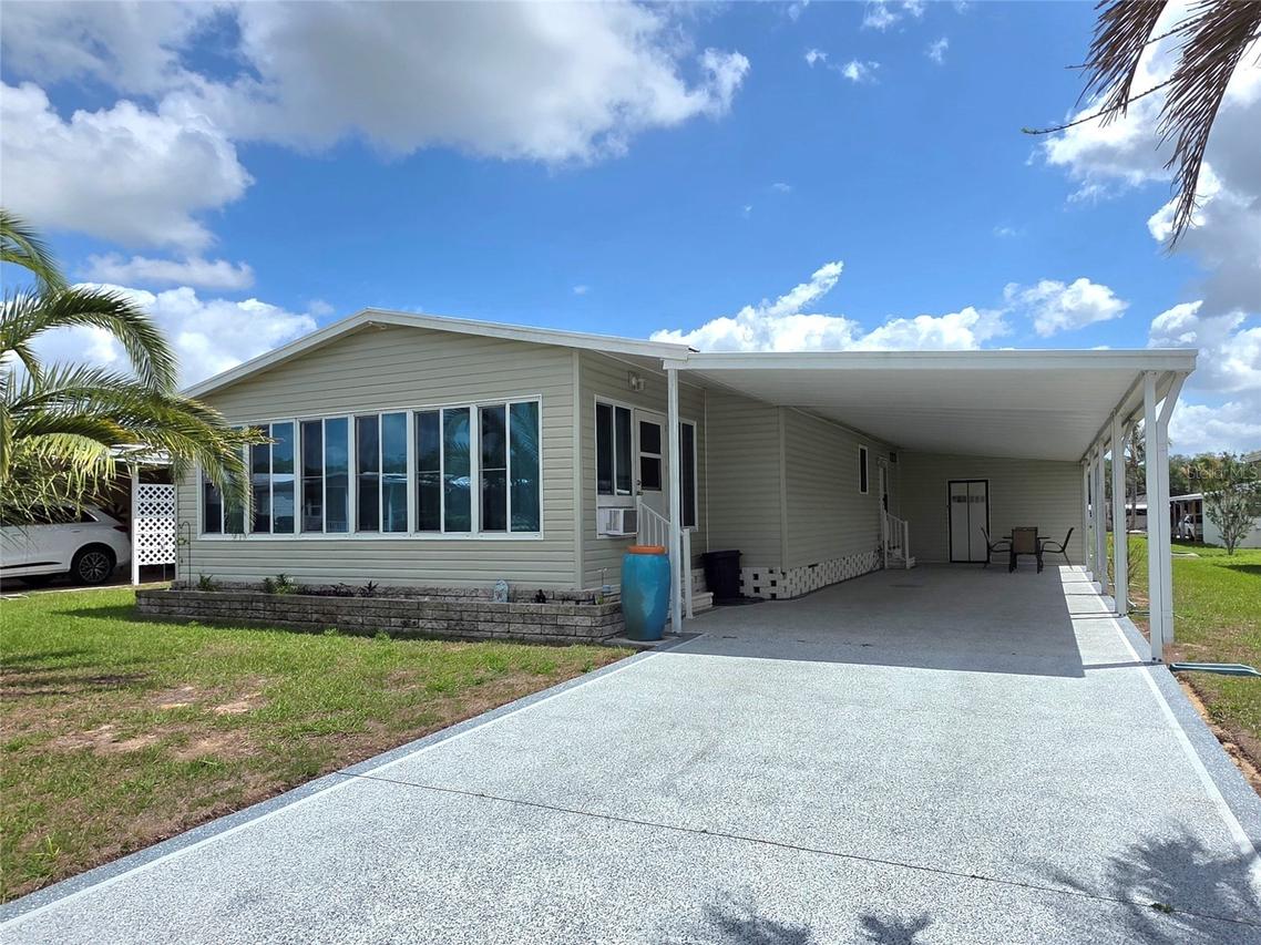 5654 Arrowhead Dr., Zephyrhills, FL 33542