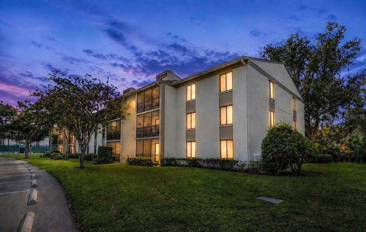 3166 Lake Pine Way #H1, Tarpon Springs, FL 34688