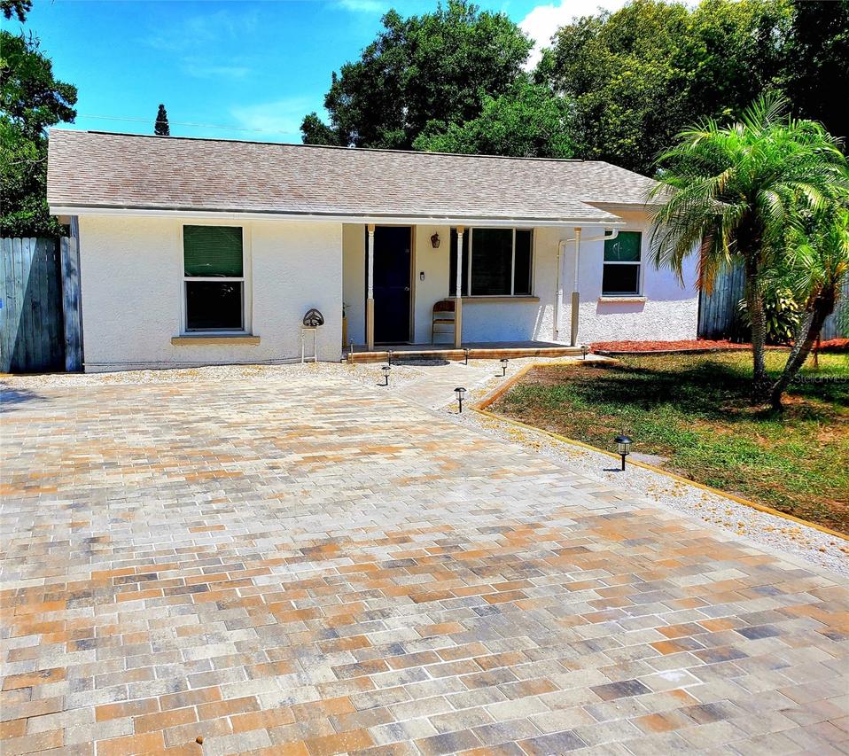 430 1st Ave., Largo, FL 33770