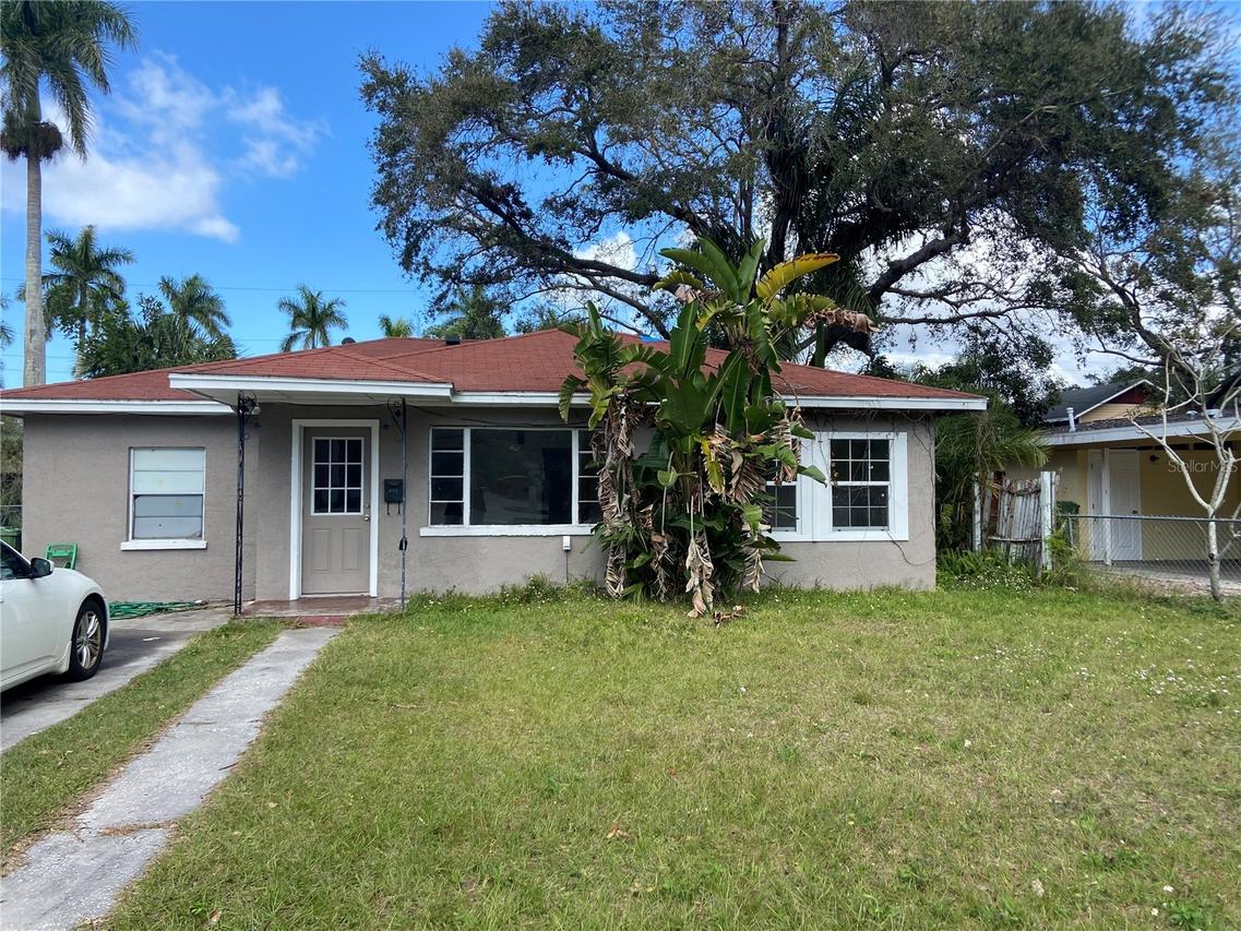 415 4th Ave., Bradenton, FL 34208