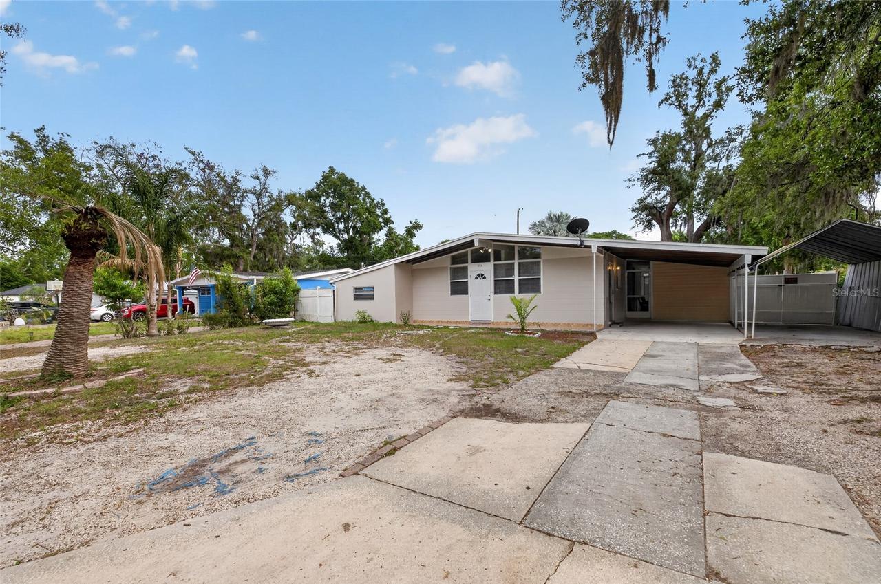 924 Lakewood Avenue, Tampa, FL 33613