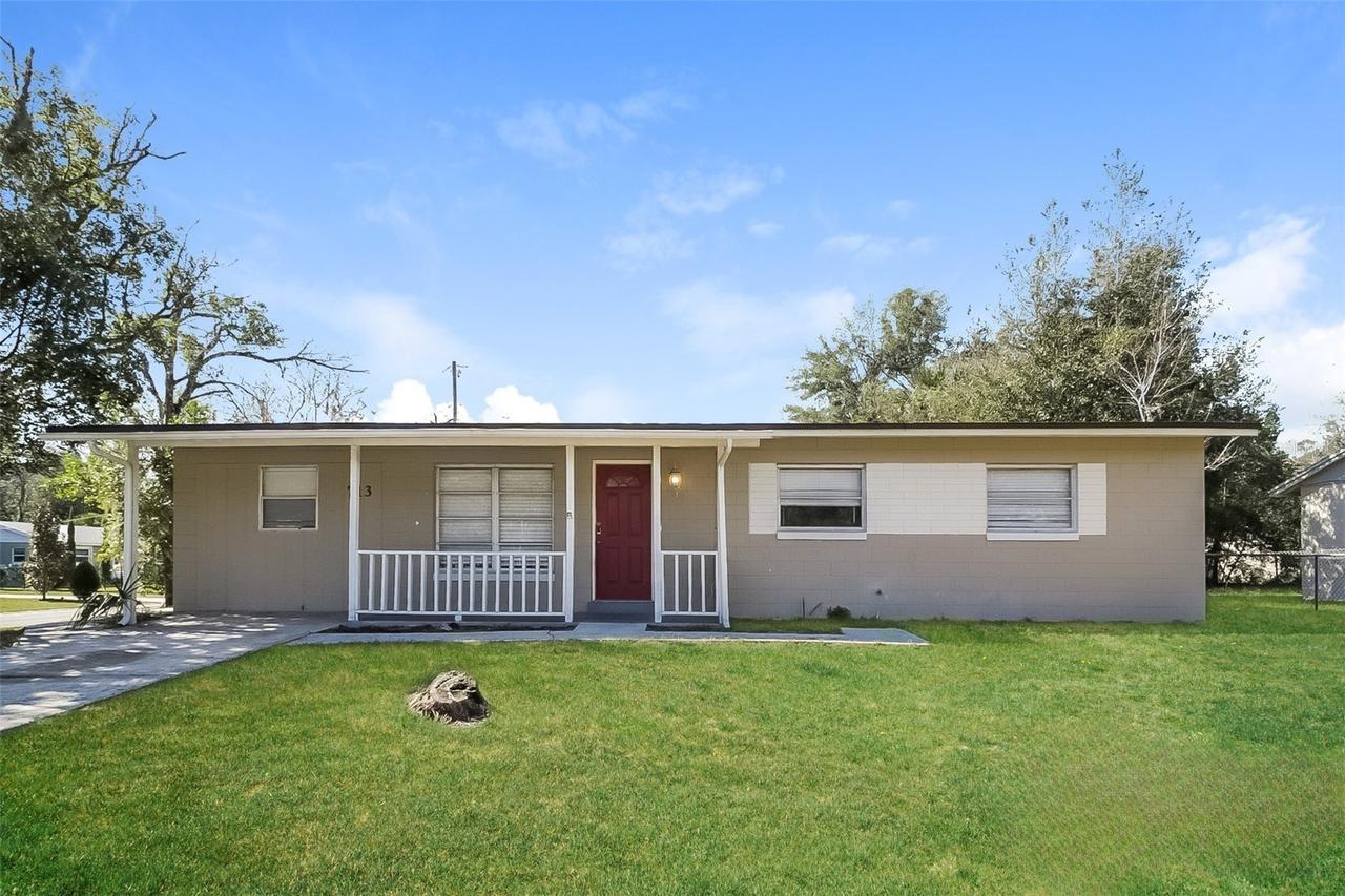 713 Laisy Dr., Deland, FL 32724