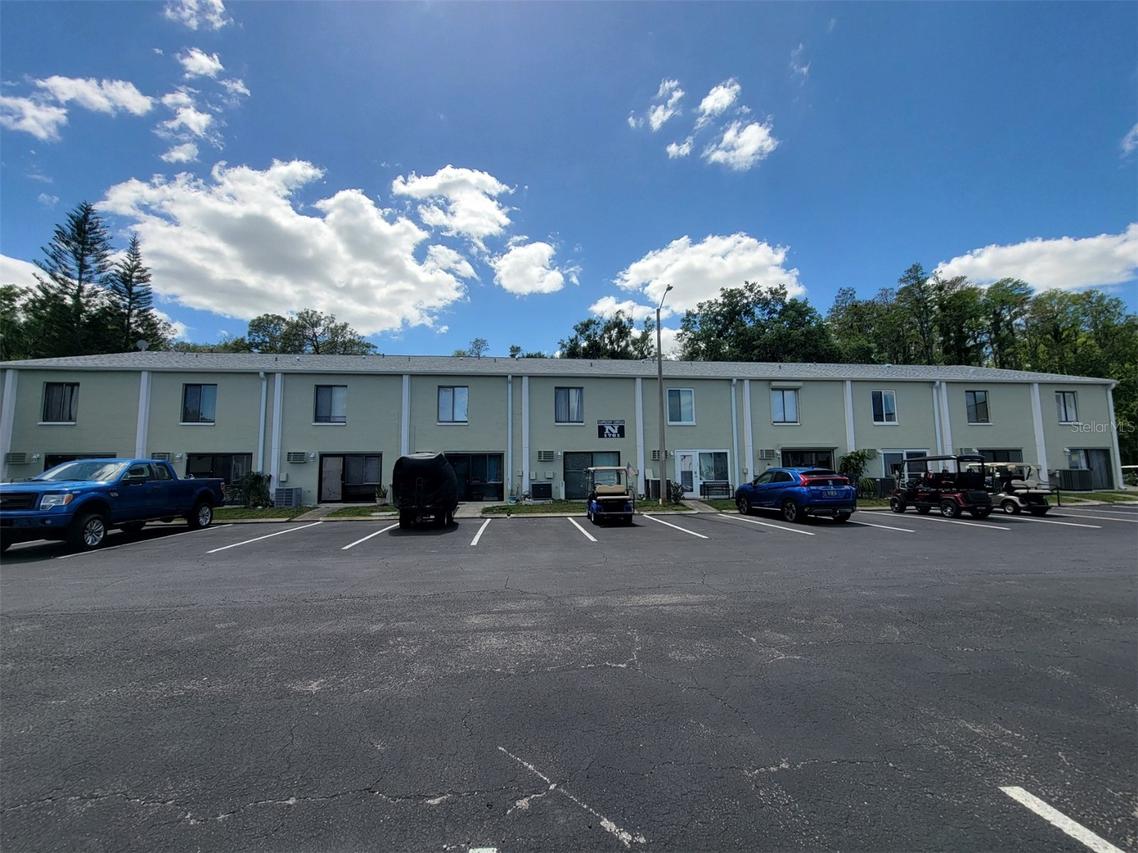 1761 Cupecoy Cir. #N-7, Lutz, FL 33558