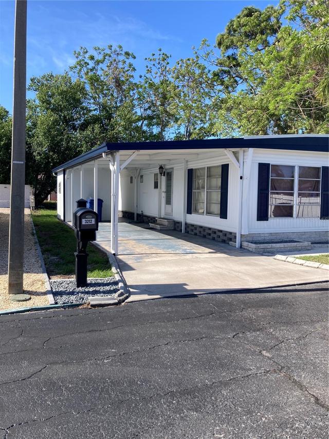 3212 W Tiki Dr., Holiday, FL 34691