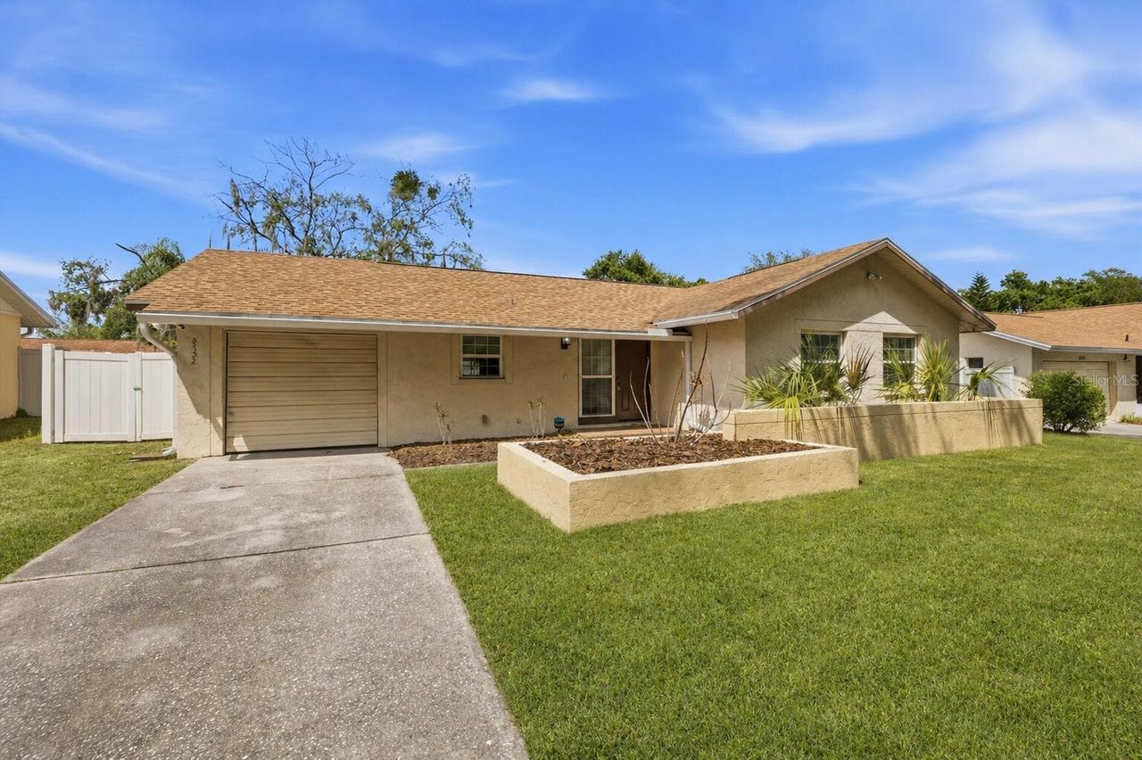 8522 Caladesi Island Dr., Temple Terrace, FL 33637