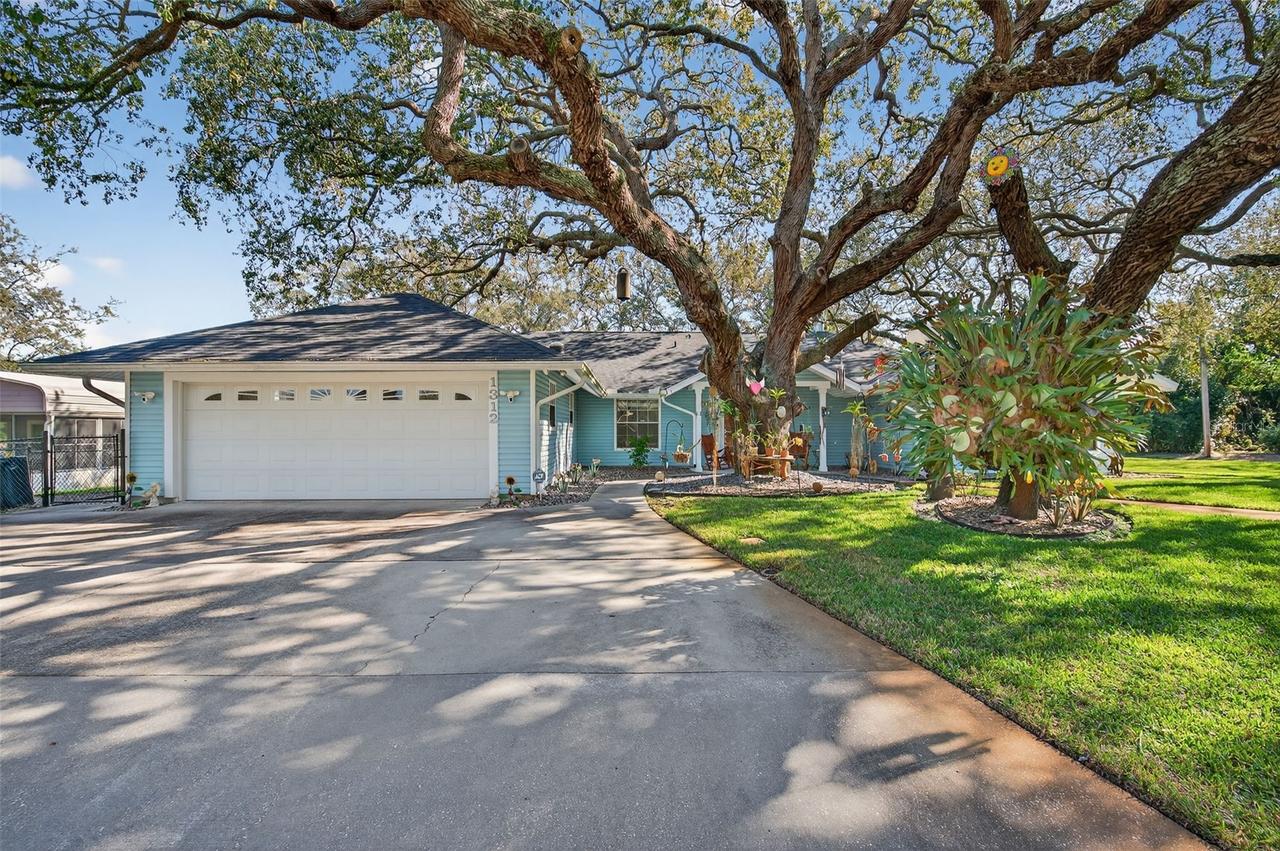 1312 Grove Ave., Tarpon Springs, FL 34689