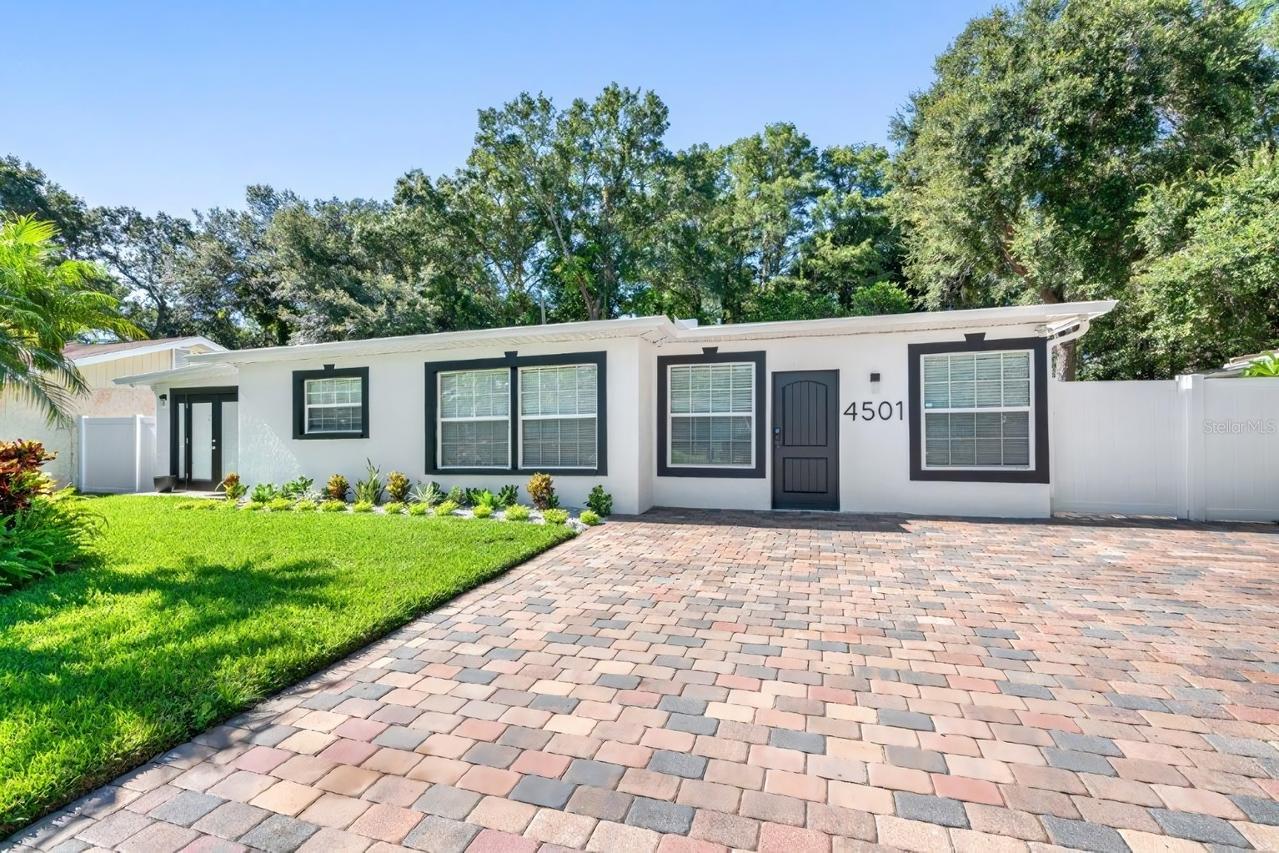 4501 N Jamaica St., Tampa, FL 33614