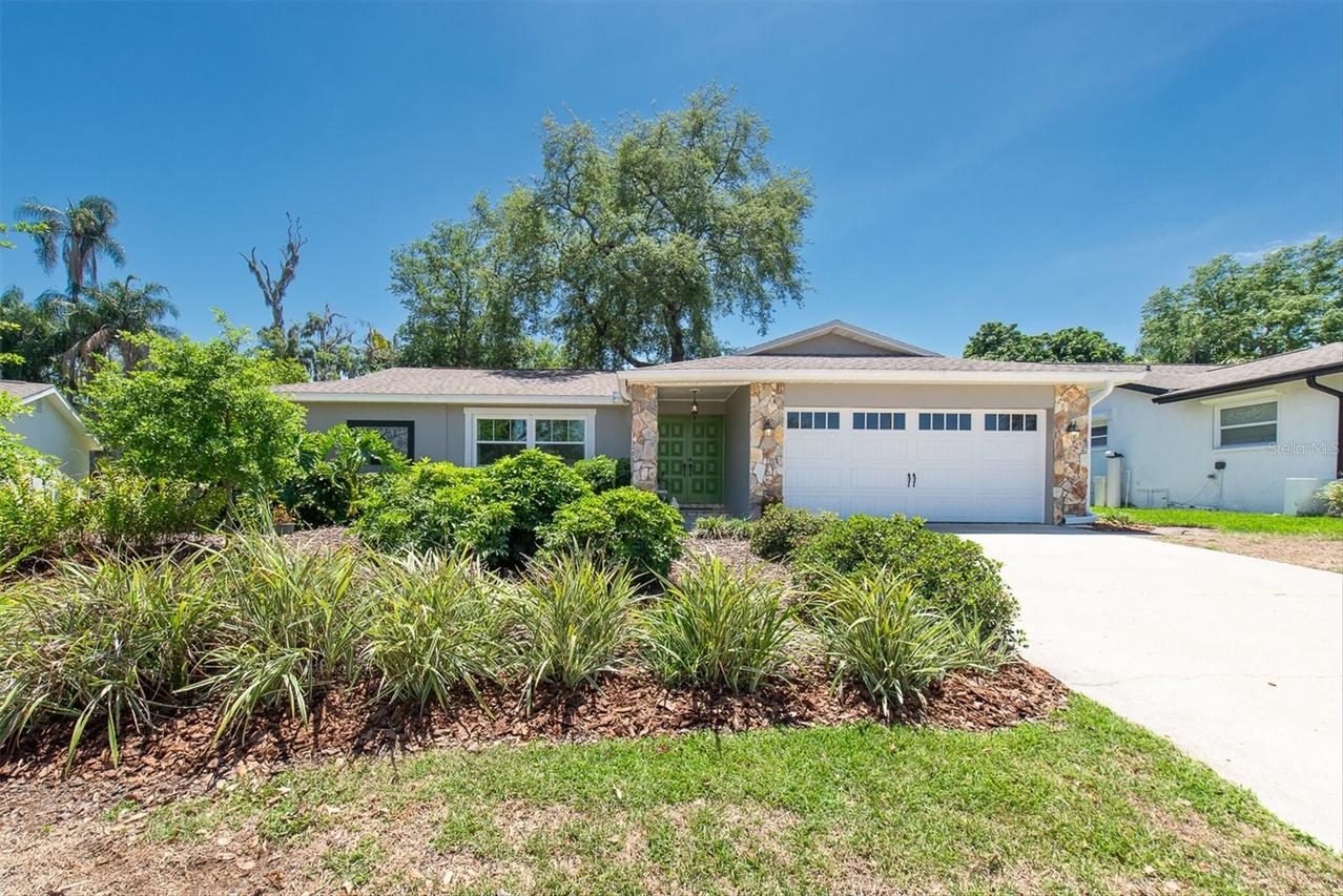 25 Harbor Woods Cir., Safety Harbor, FL 34695