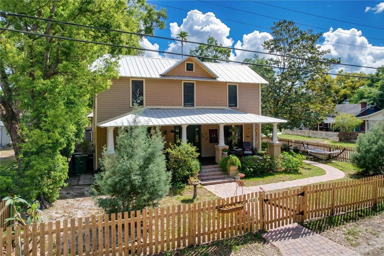 1001 E Crawford St., Tampa, FL 33604