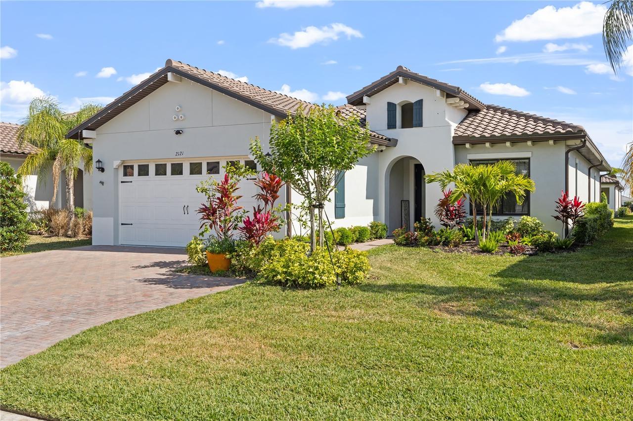 2121 6th St., Palmetto, FL 34221