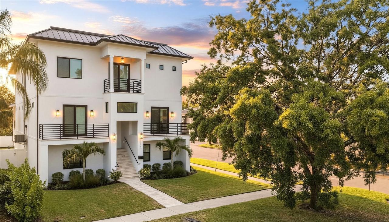 500 E Davis Blvd., Tampa, FL 33606