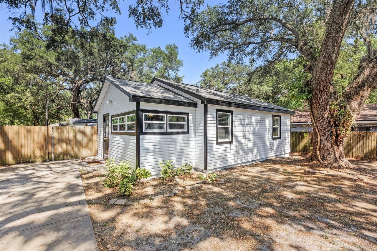 6806 N 17th St., Tampa, FL 33610