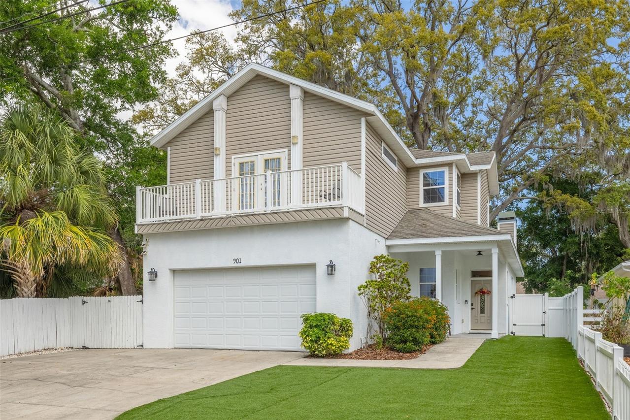 901 Virginia Ave., Tarpon Springs, FL 34689